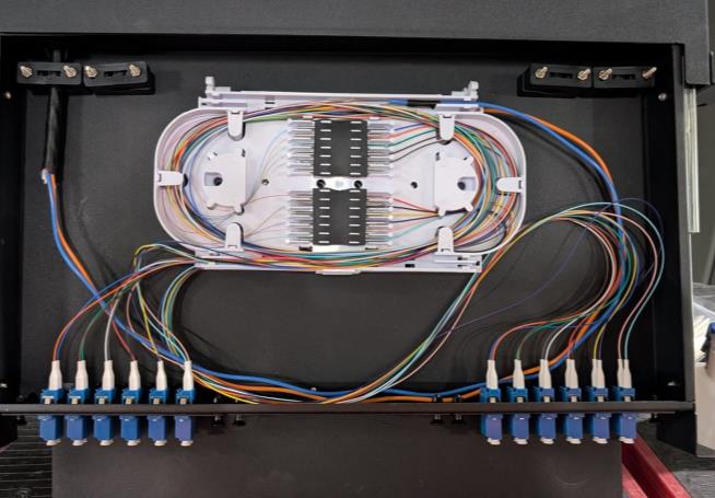 Outdoor fibre optic junction box